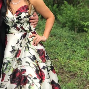 Sherri Hill prom dress